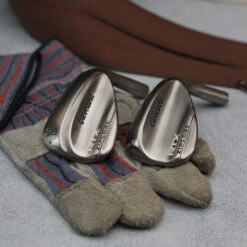Cleveland Golf RTX ZipCore Raw Wedges -CaddiesShack Sales Store RTXZipCoreRAW9